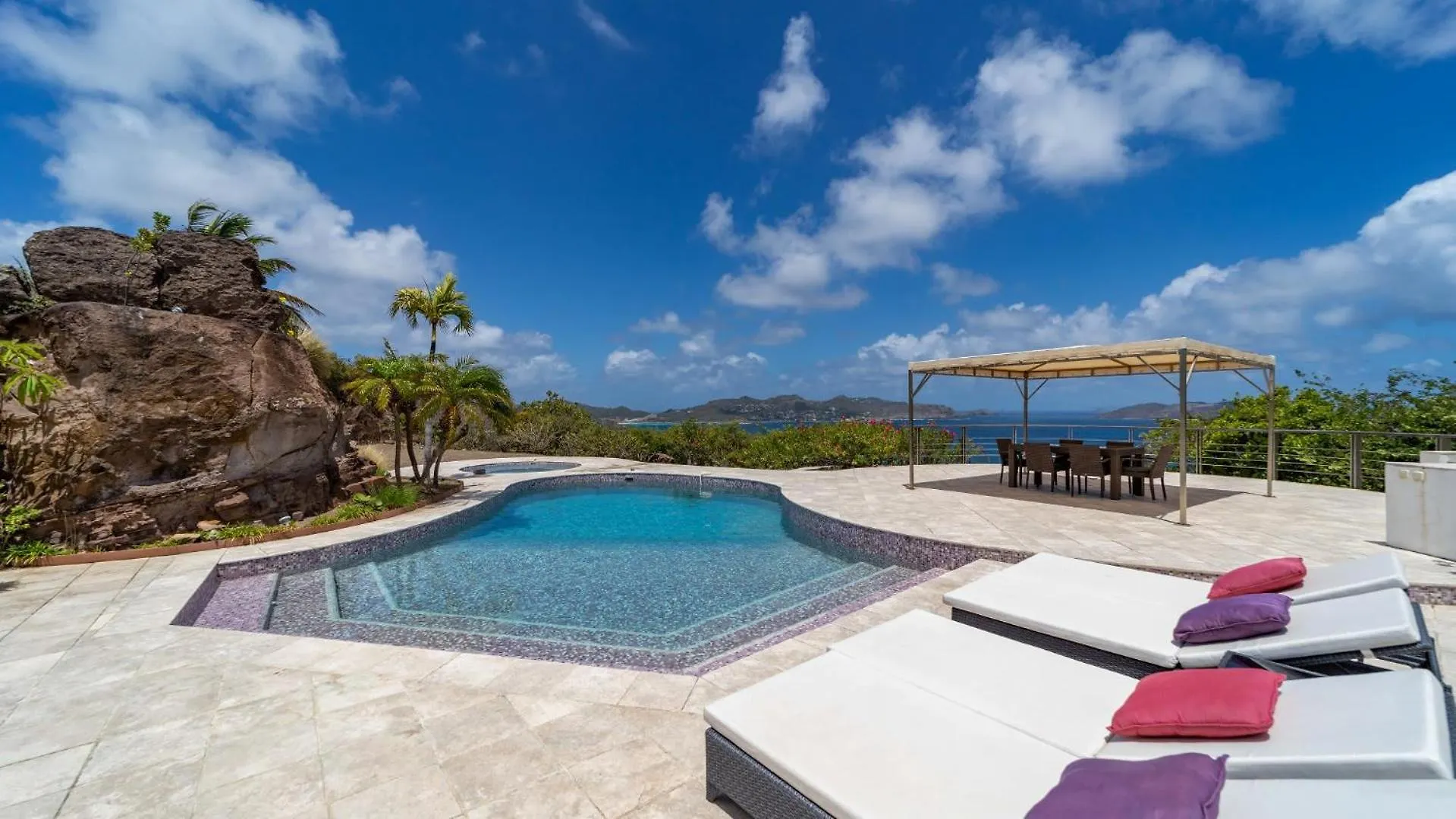 Ideally Located Bright Villa St. Barthelemy