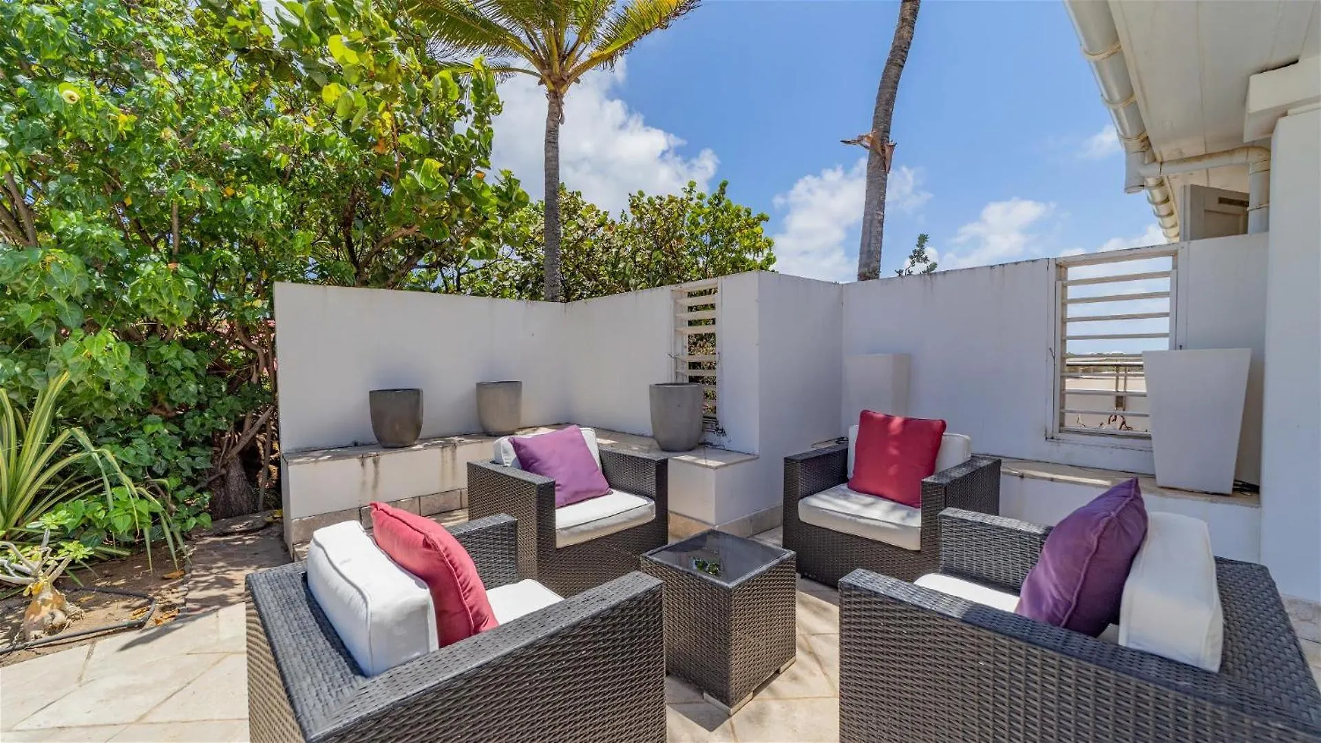 Ideally Located Bright Villa St. Barthelemy